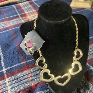 Paparazzi costume jewelry. Perfect valentines gift! Gold filled.